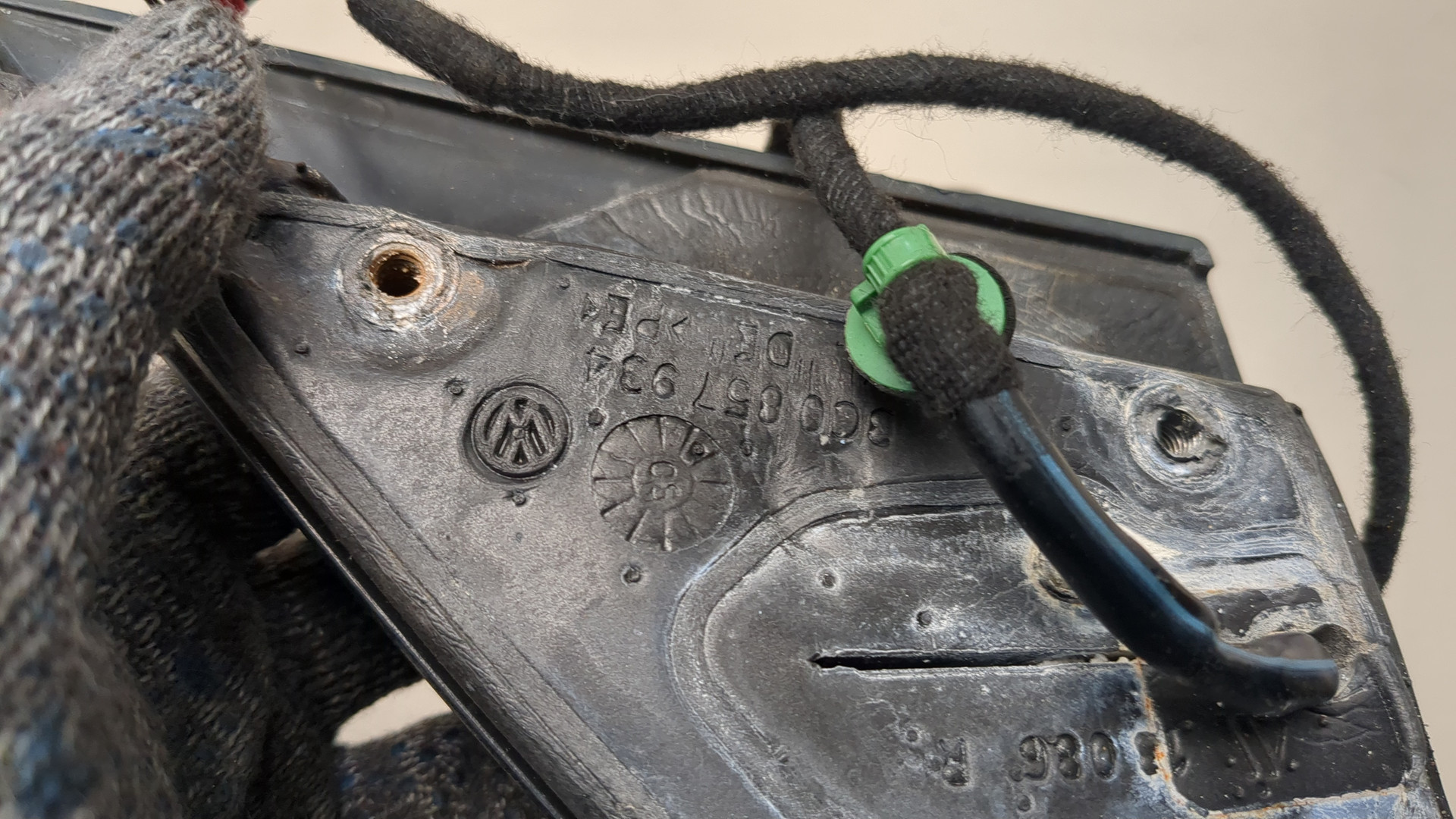 Зеркало правое электрическое