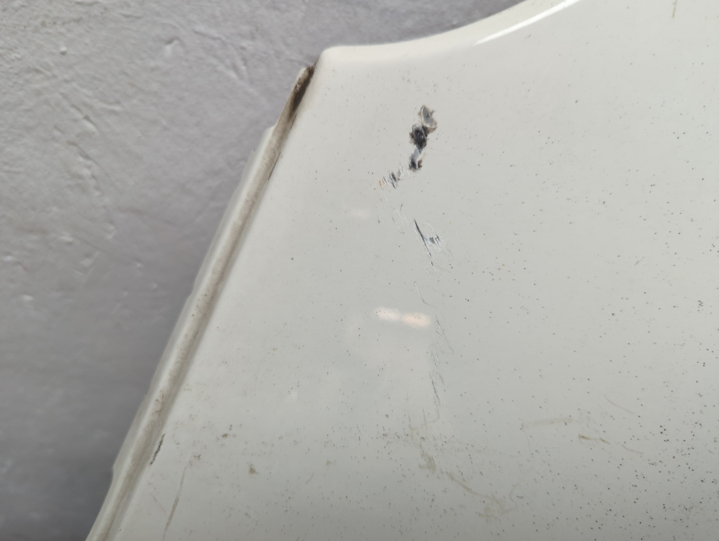 Крыло переднее правое