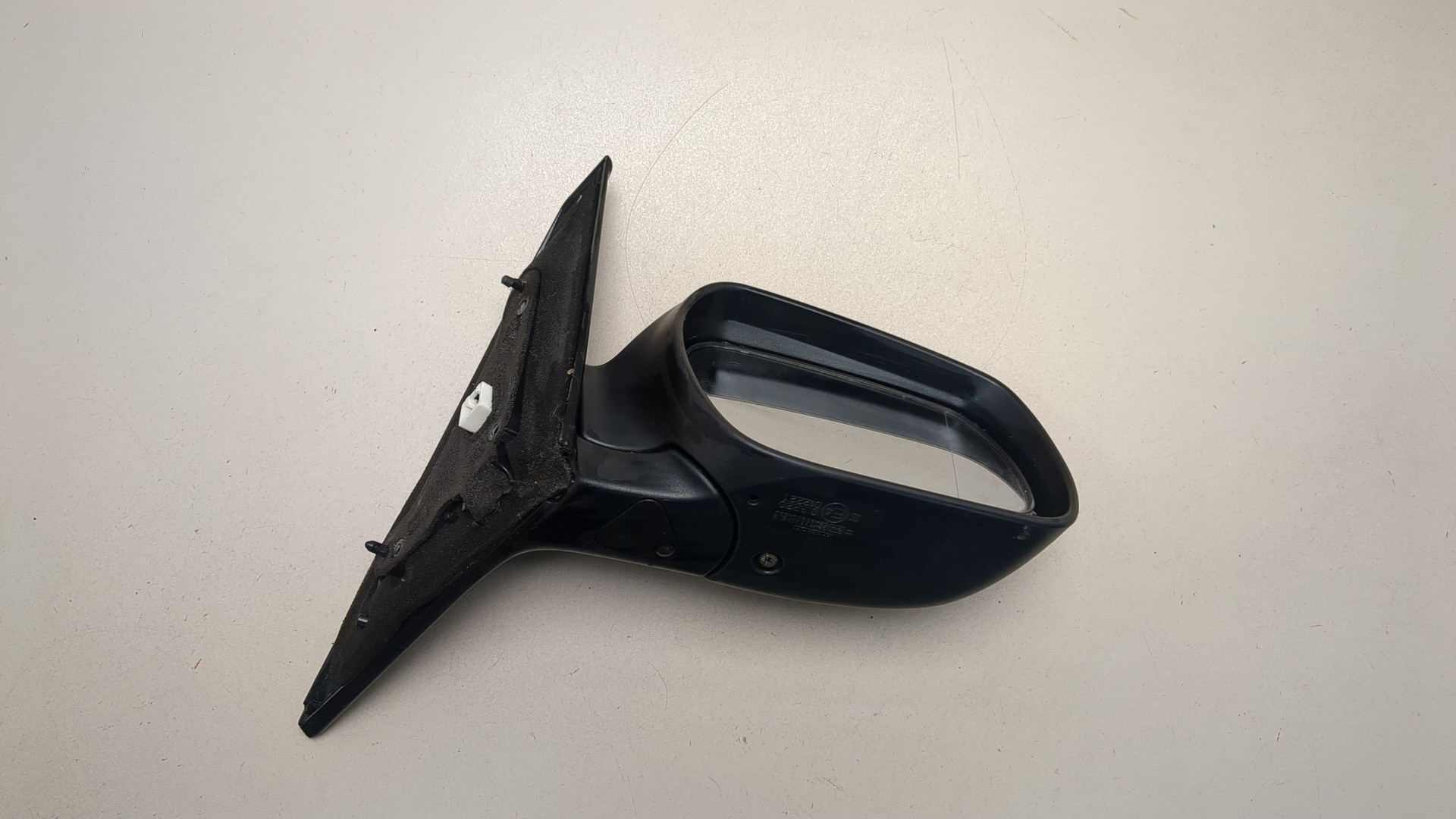 Зеркало правое электрическое