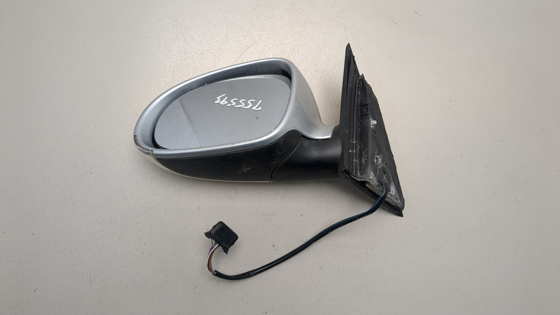 Зеркало левое электрическое