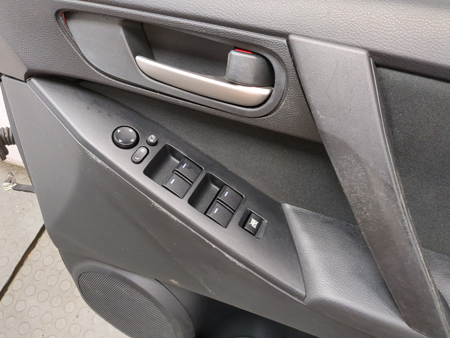 Дверь передняя правая