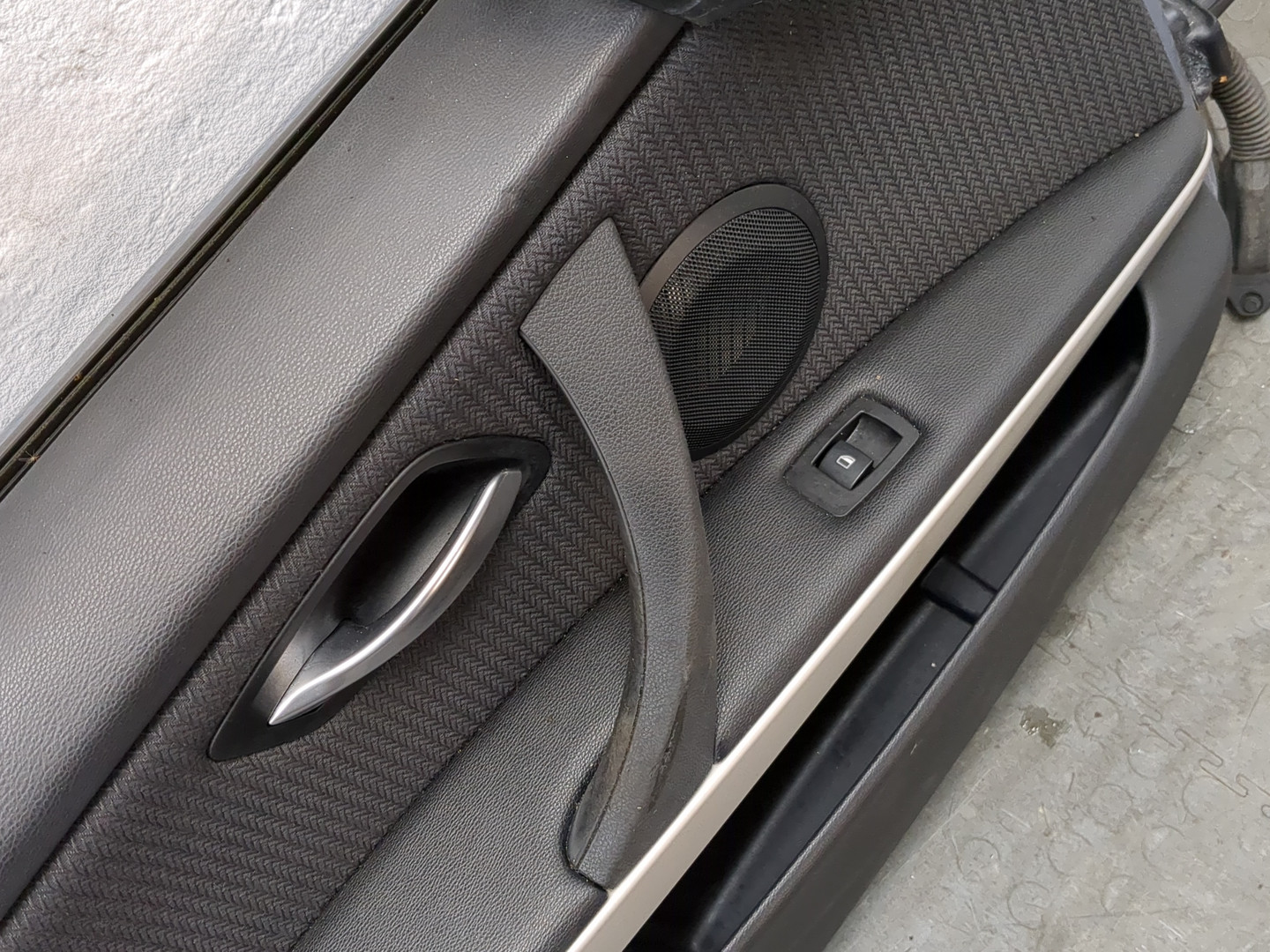 Дверь передняя левая