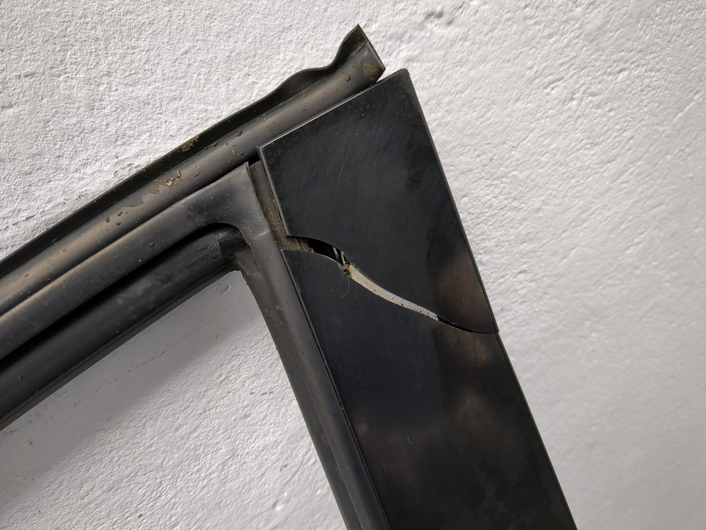 Дверь передняя левая