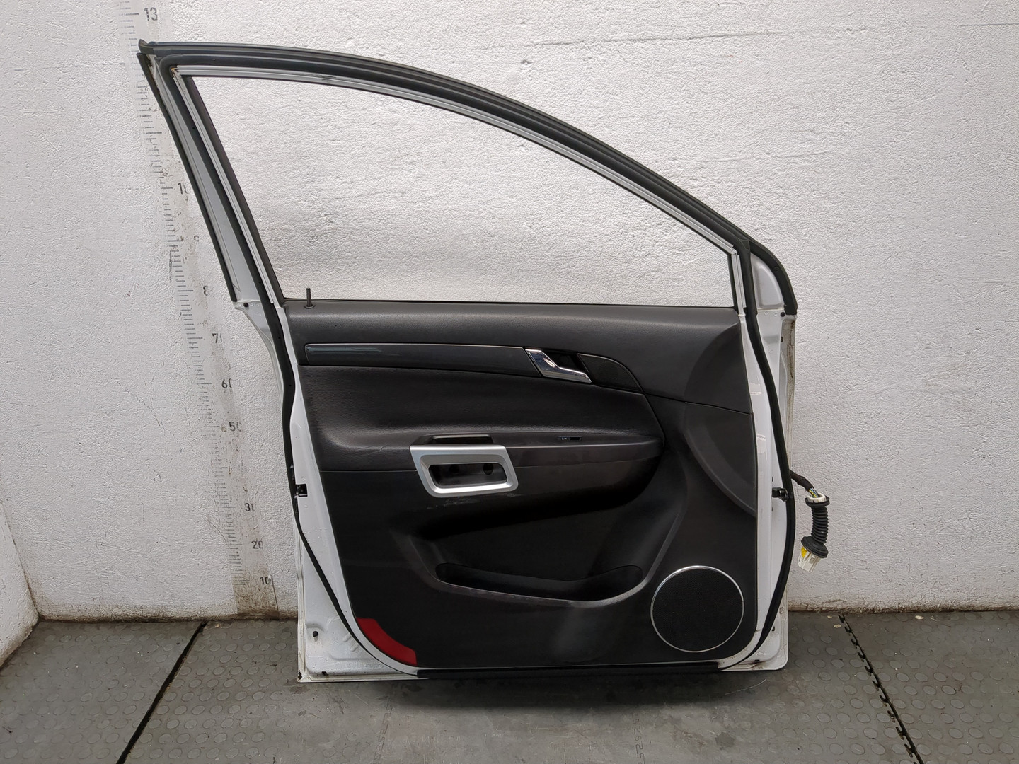 Дверь передняя левая