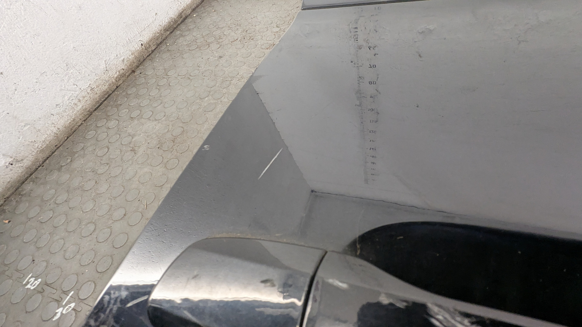 Дверь передняя левая