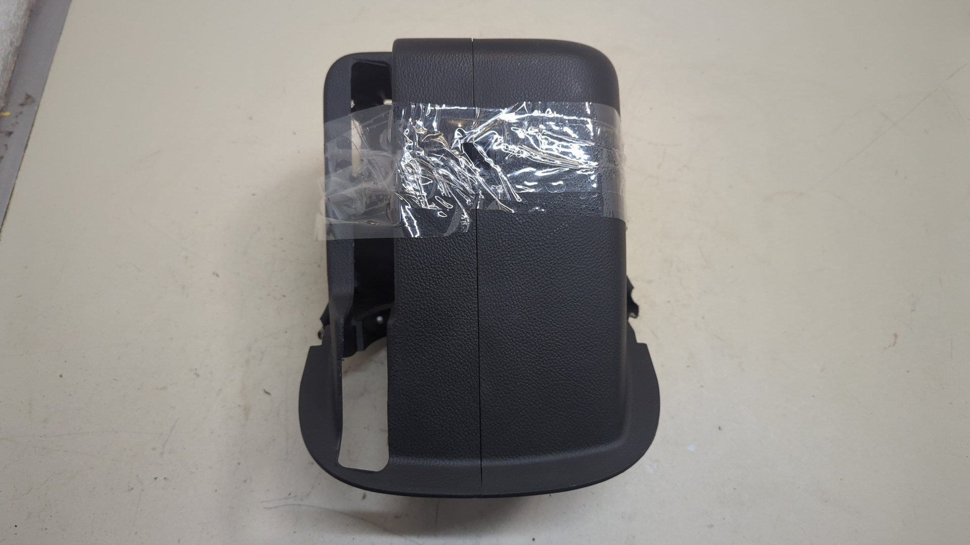 Кожух рулевой колонки