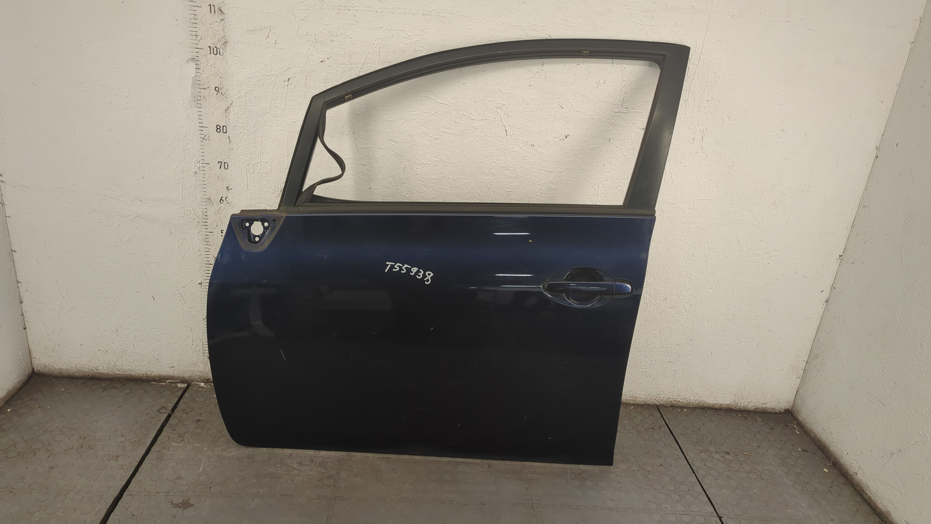 Дверь передняя левая