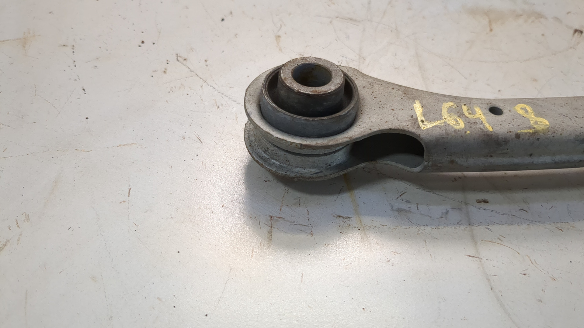 Рычаг задний