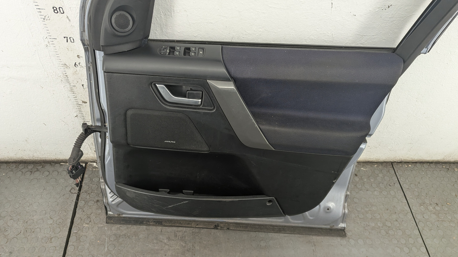 Дверь передняя правая