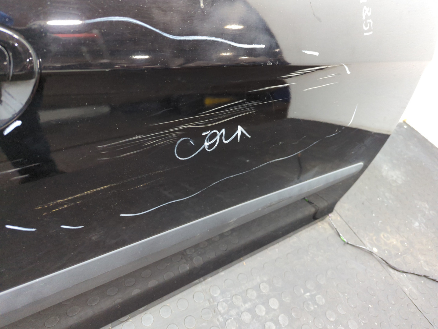 Дверь передняя правая