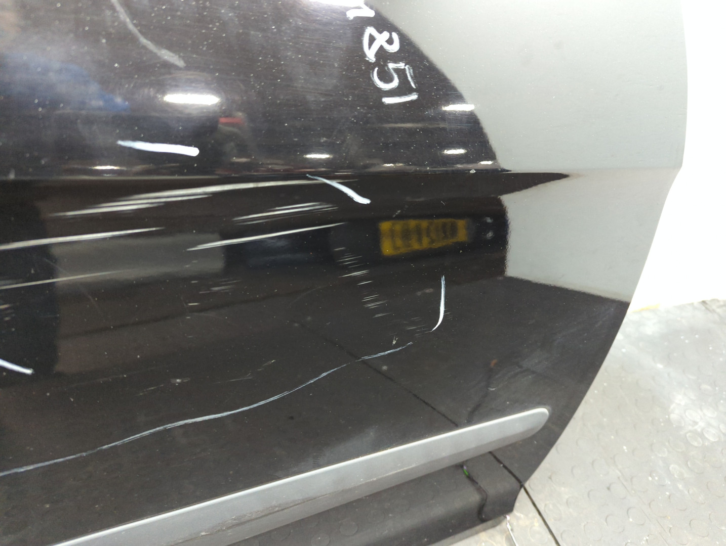 Дверь передняя правая