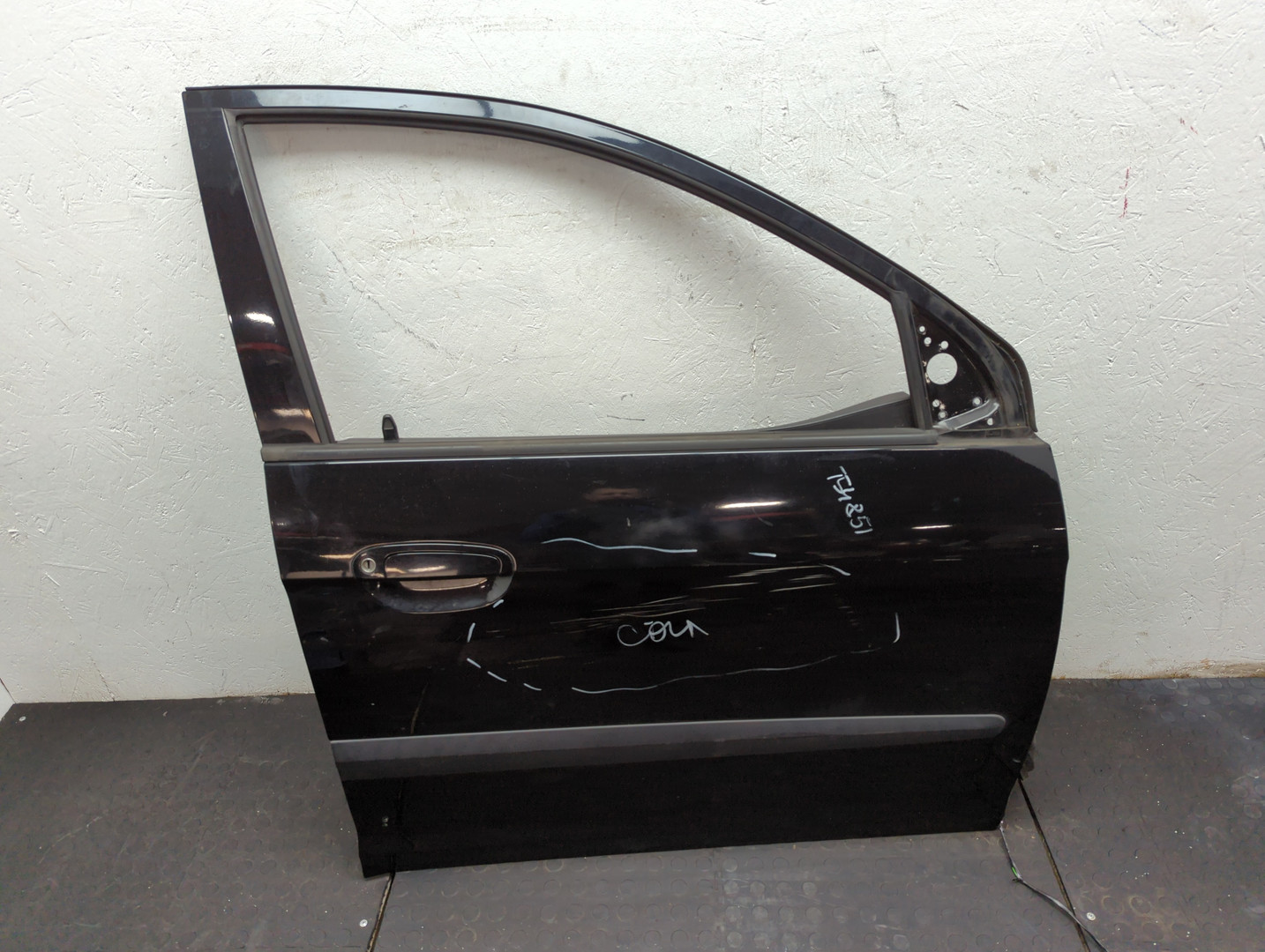 Дверь передняя правая