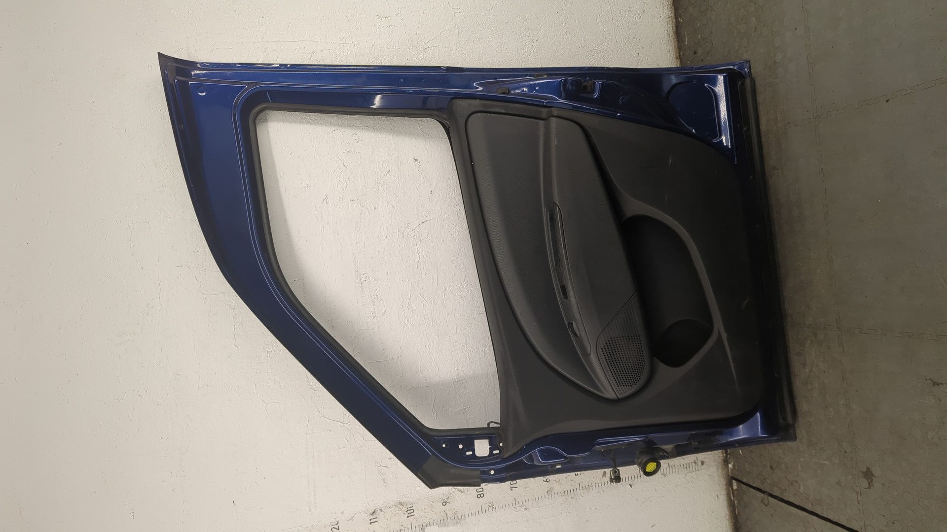 Дверь передняя правая