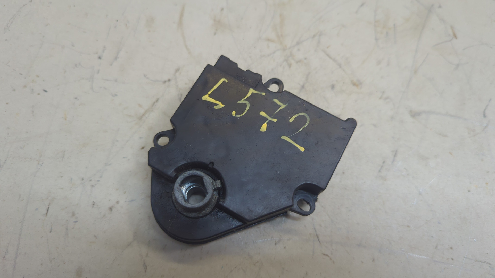 Моторчик заслонки печки