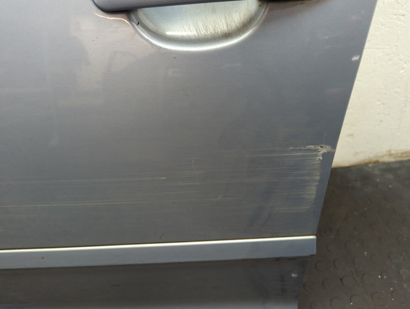 Дверь передняя левая