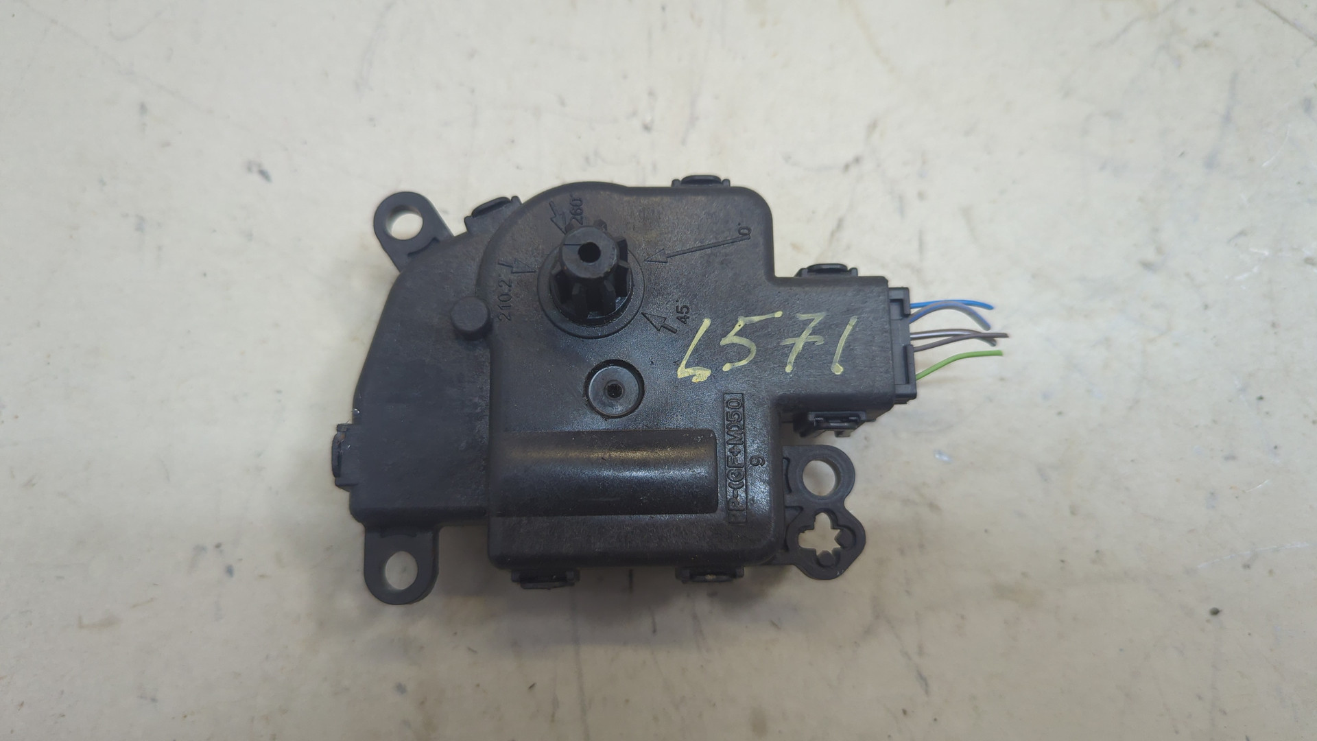 Моторчик заслонки печки