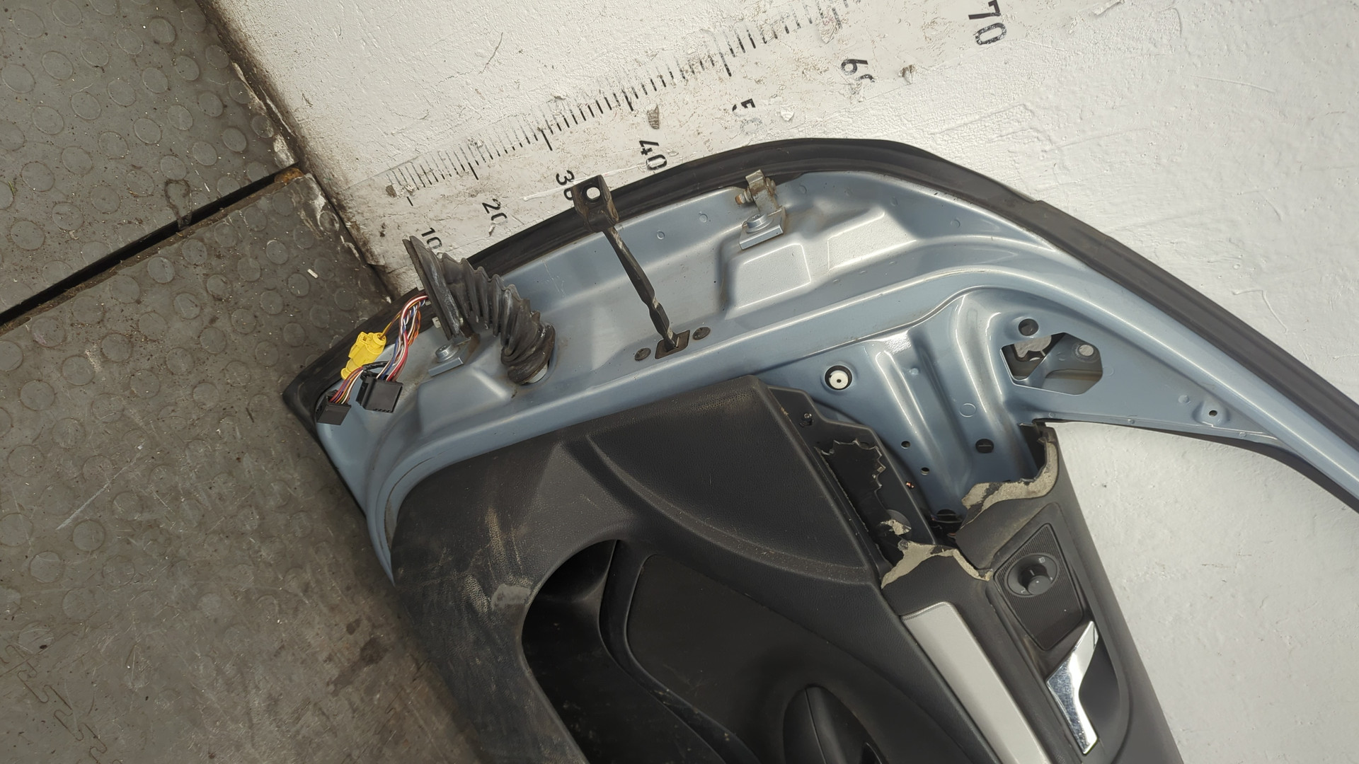 Дверь передняя правая