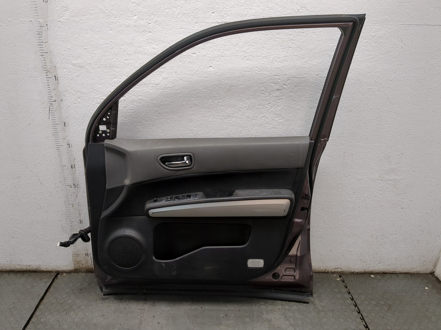 Дверь передняя правая