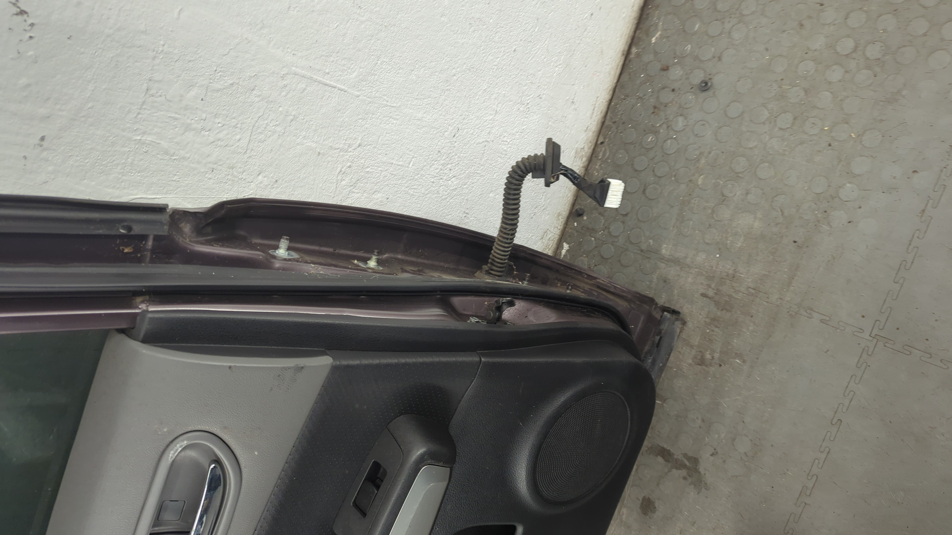 Дверь задняя левая