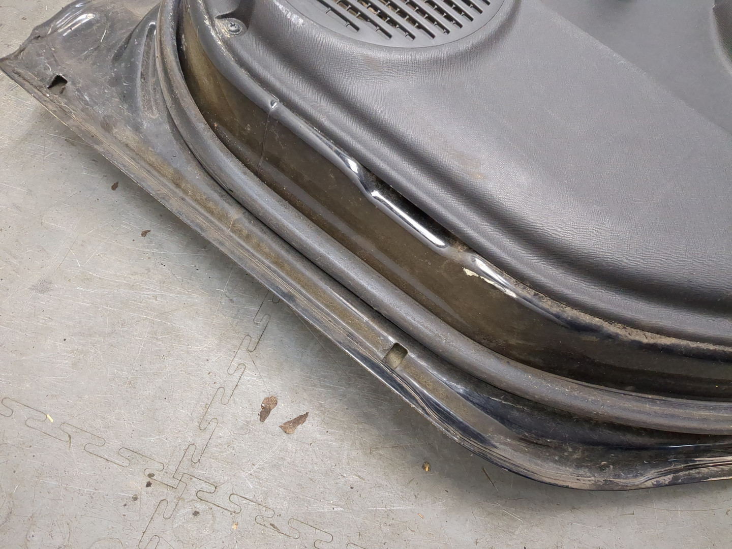 Дверь задняя правая