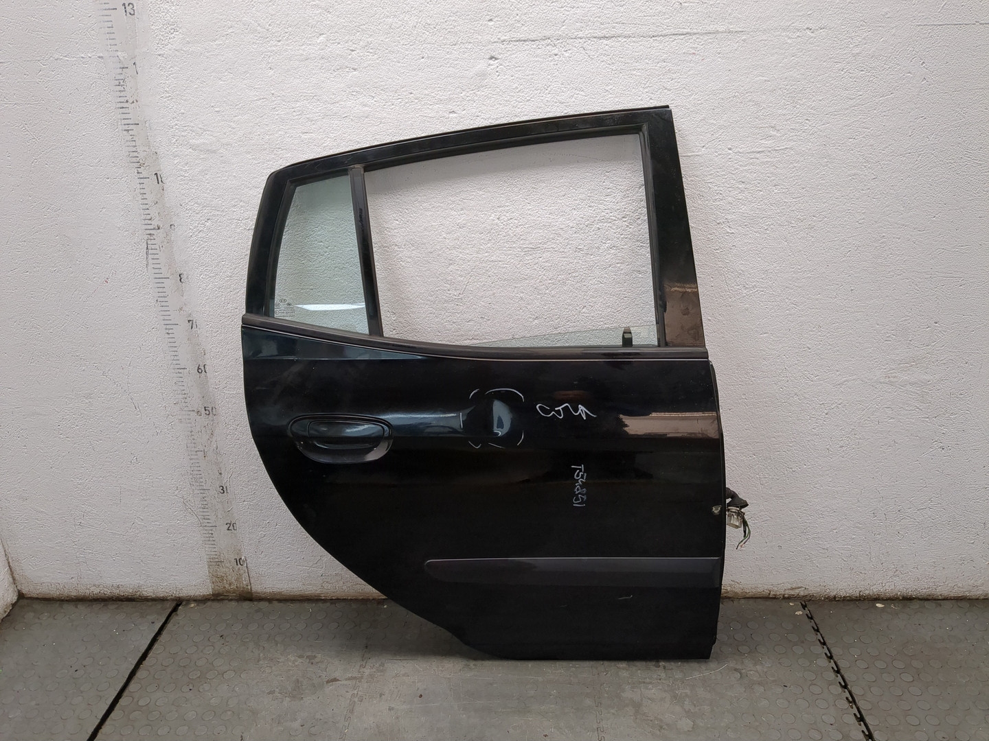 Дверь задняя правая