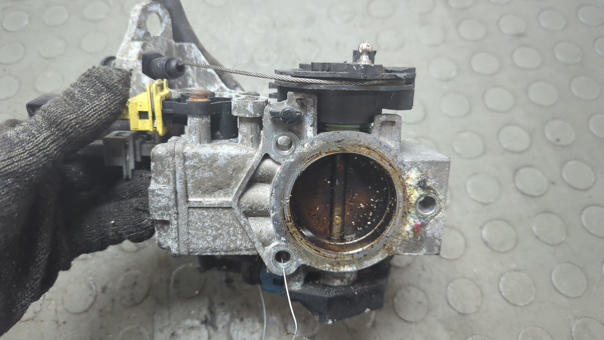 Заслонка дроссельная электрическая