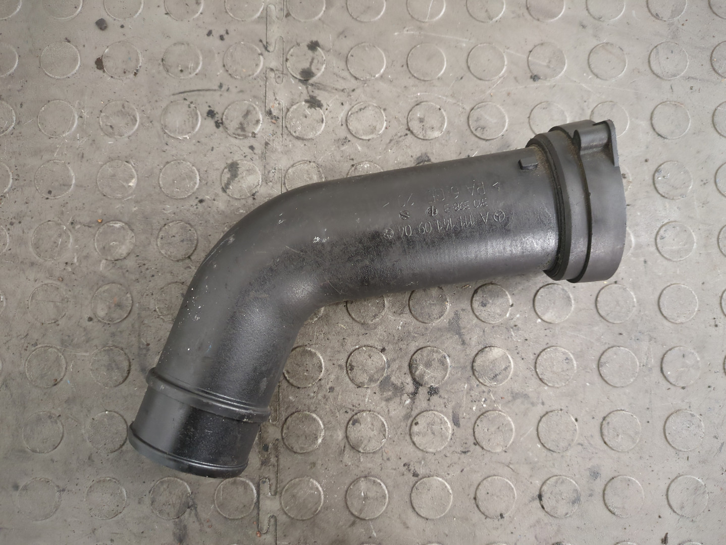 Патрубок воздушного фильтра