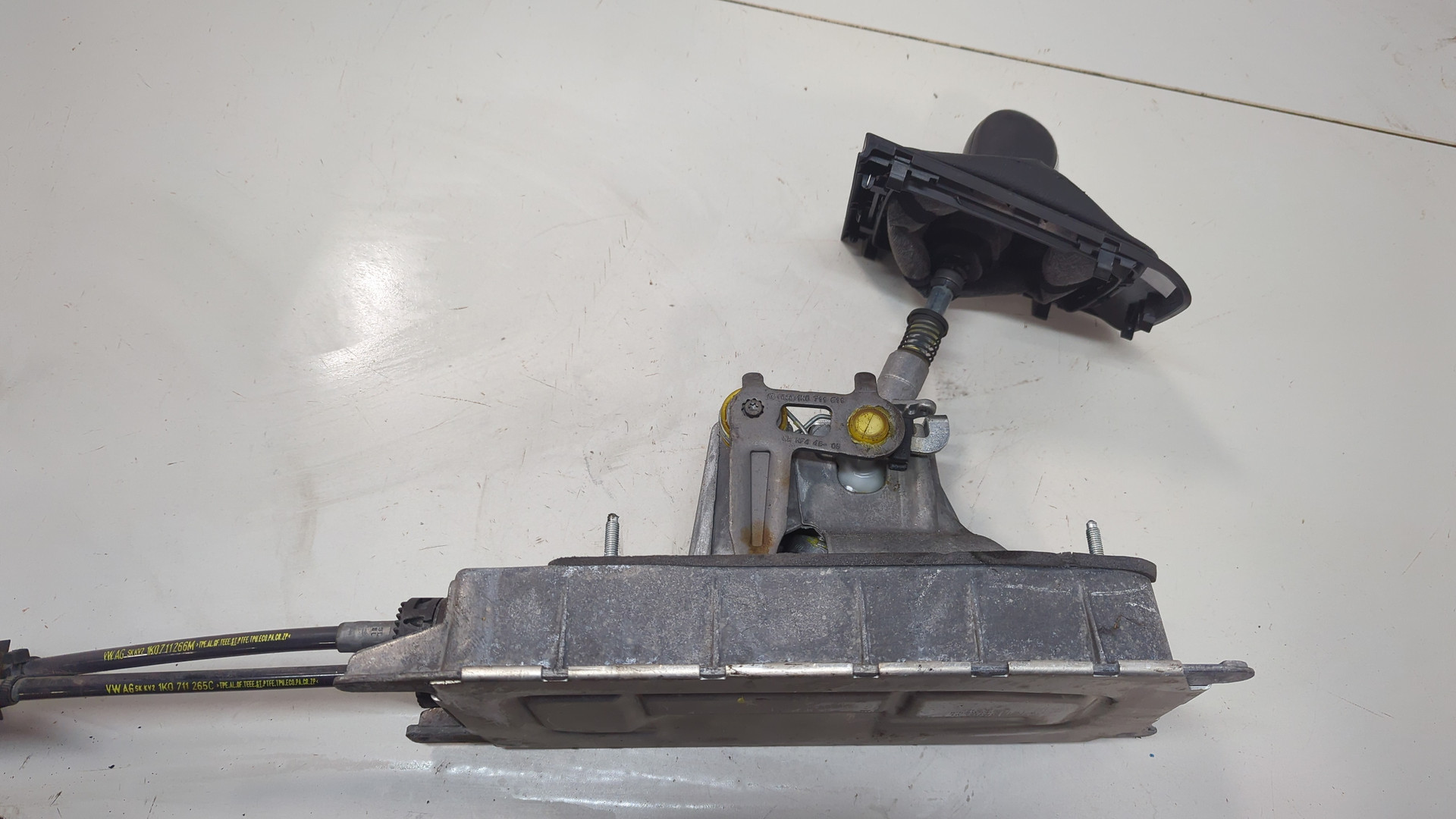 Кулиса МКПП / АКПП