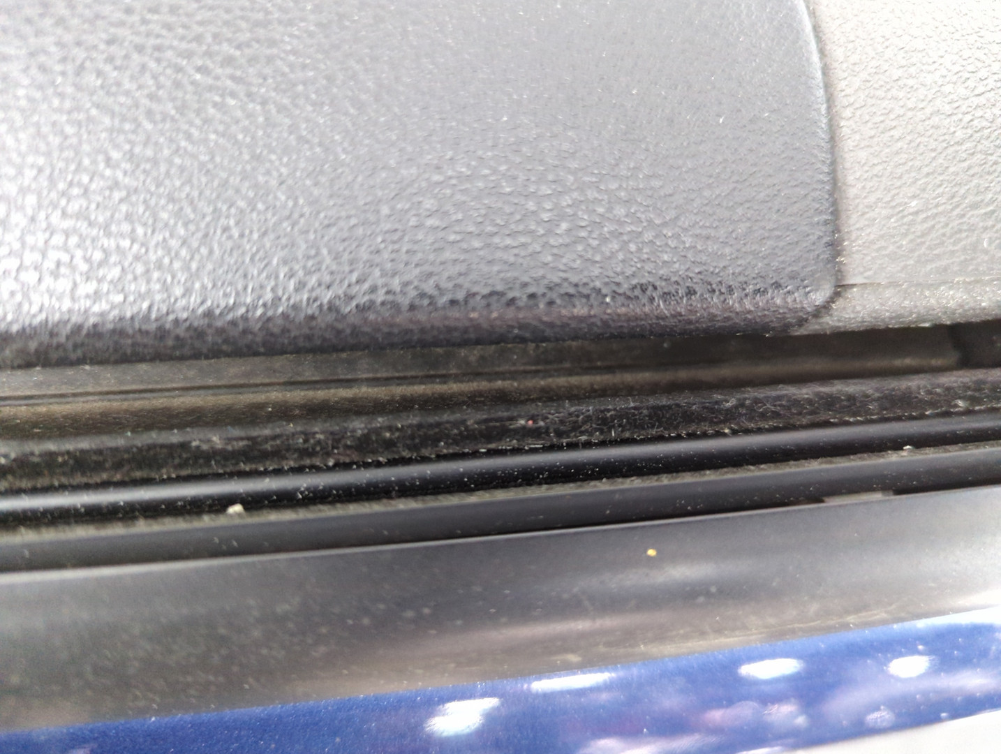 Дверь передняя левая