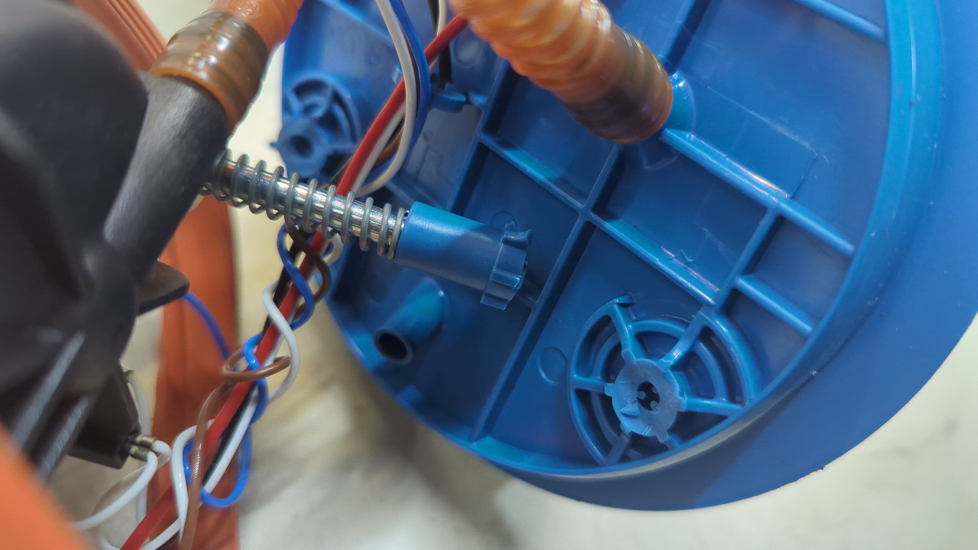 Насос топливный электрический