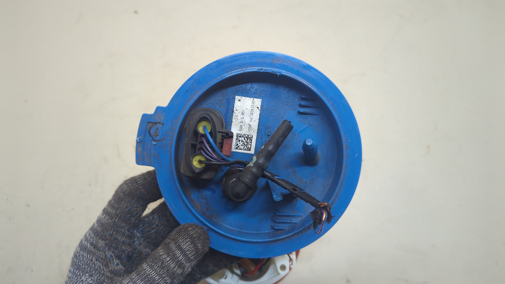 Насос топливный электрический