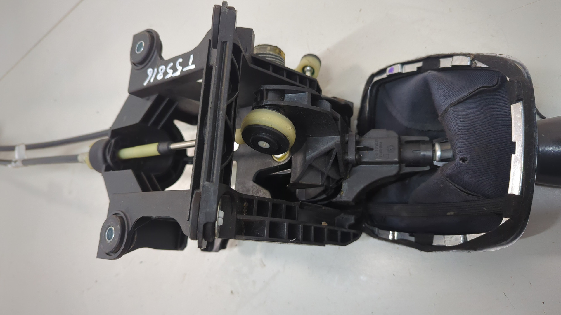 Кулиса МКПП / АКПП