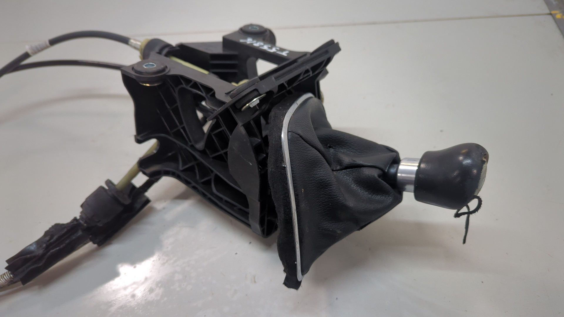 Кулиса МКПП / АКПП