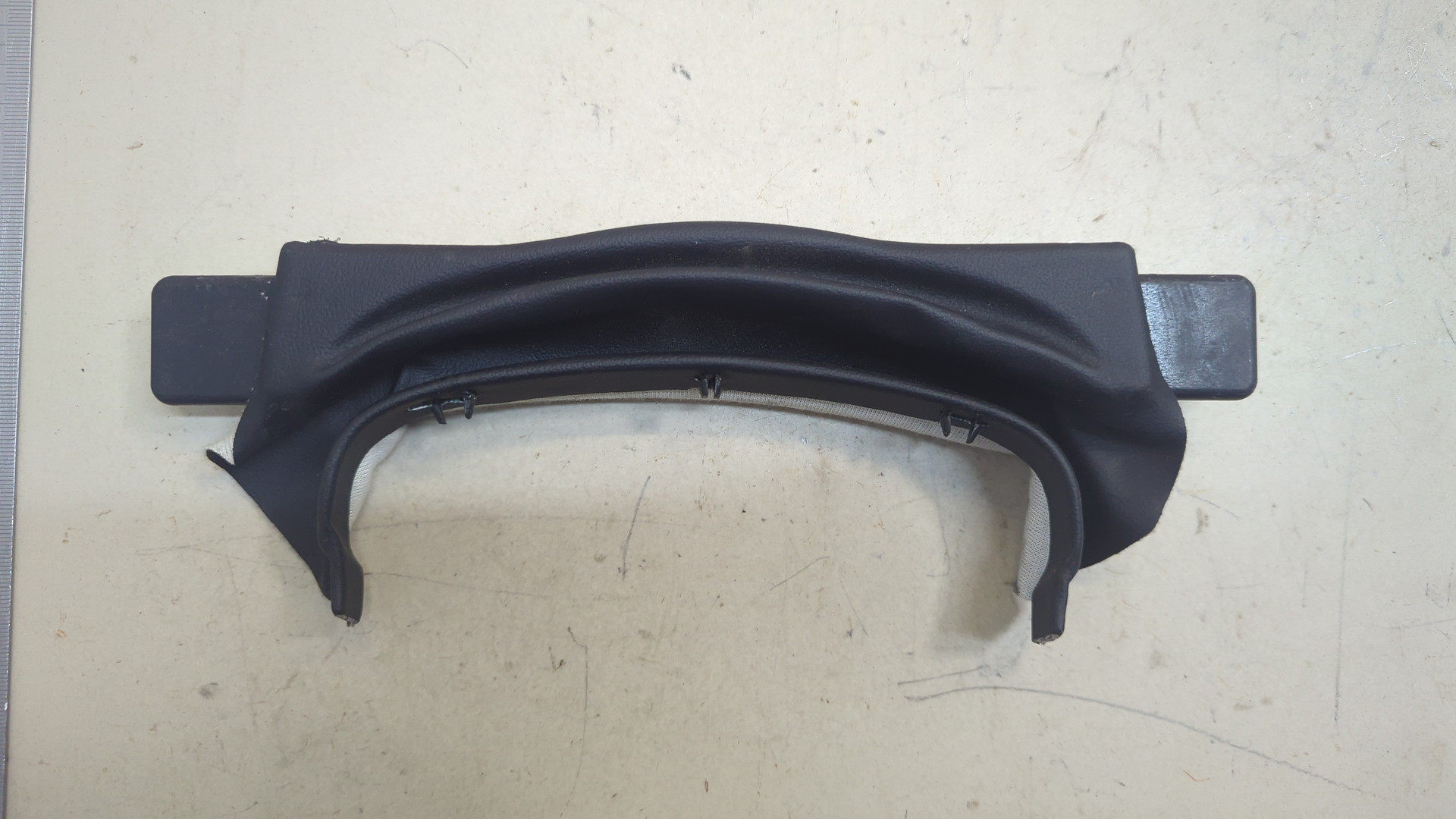 Кожух рулевой колонки