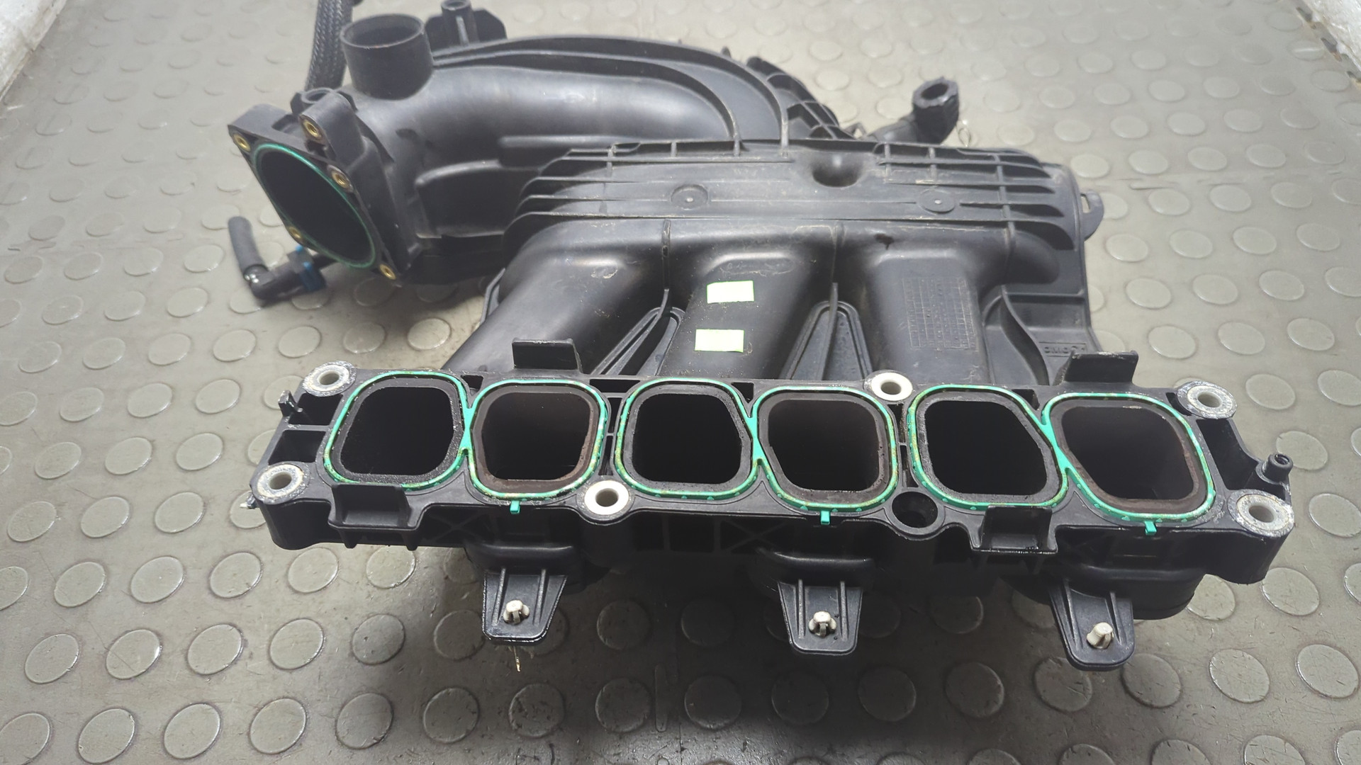 Коллектор впускной