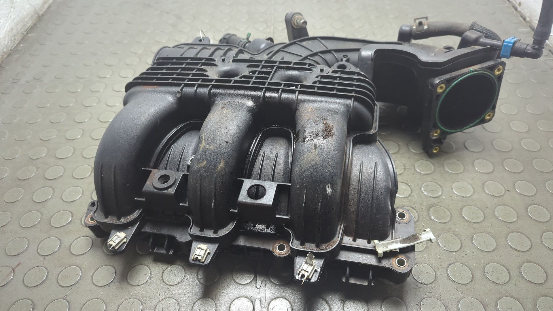 Коллектор впускной