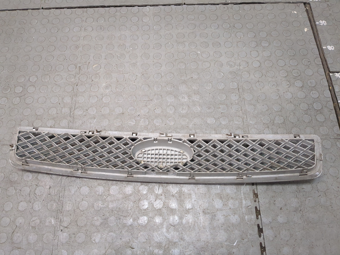 Решетка радиатора