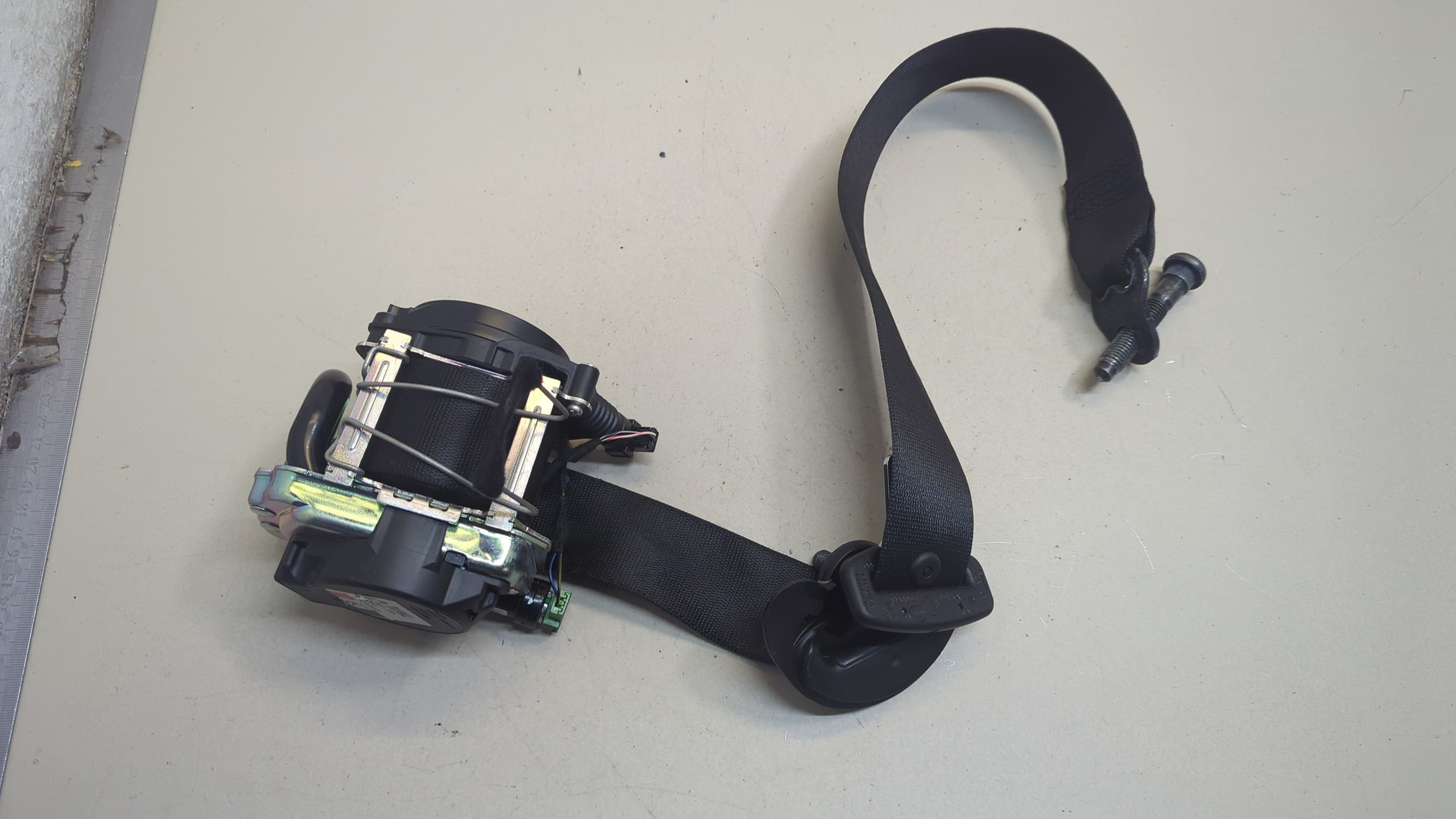 Ремень безопасности