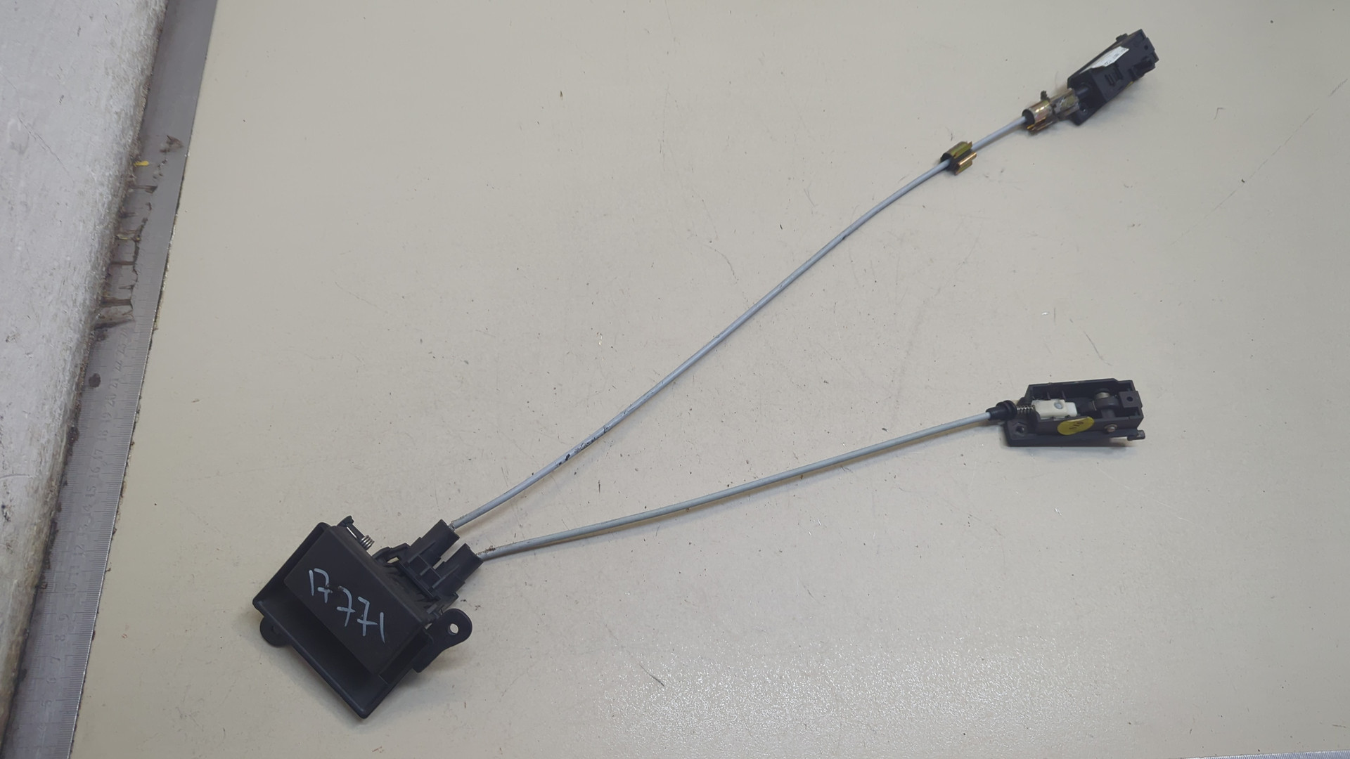 Ручка бардачка