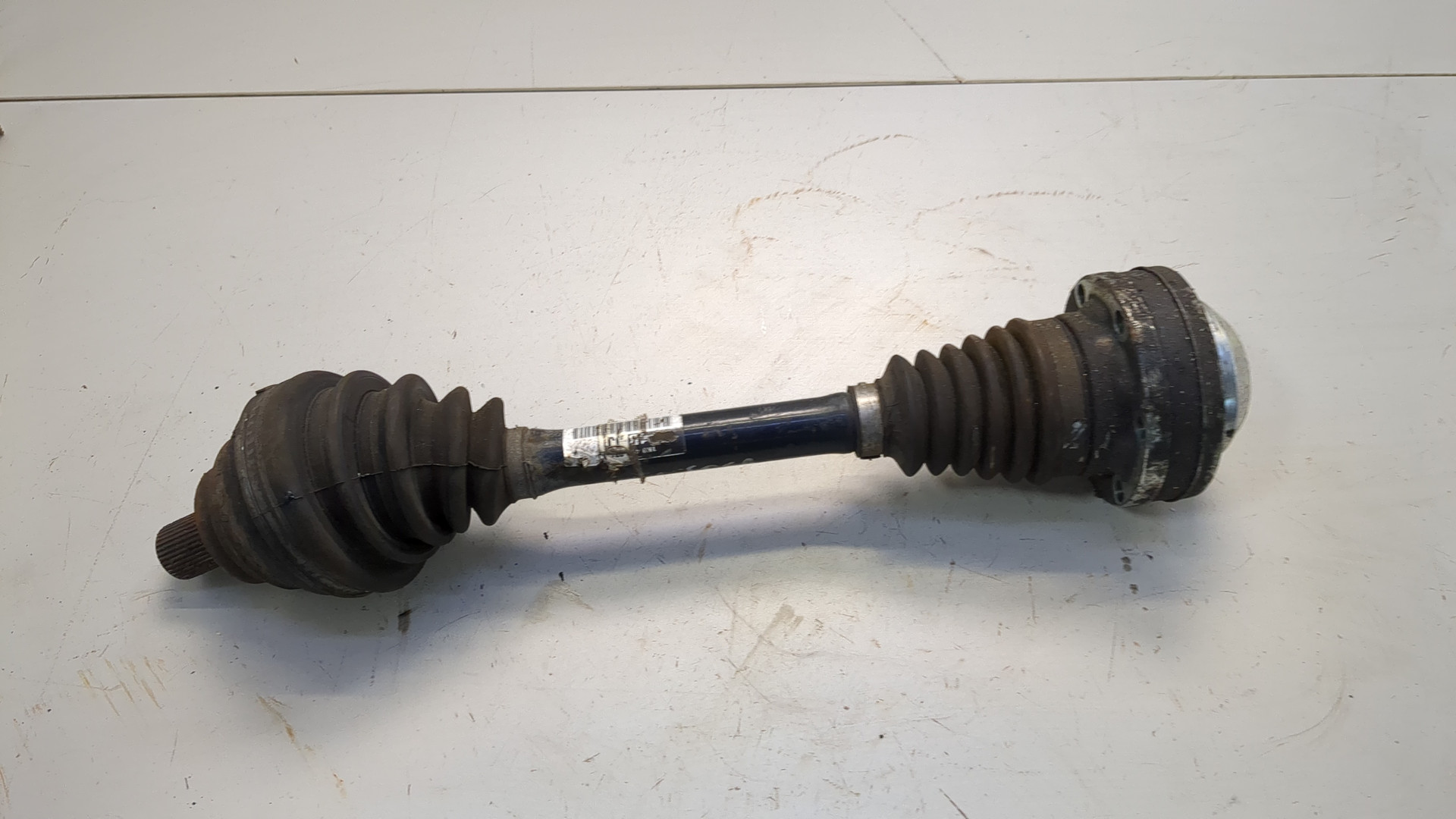 Полуось передняя левая