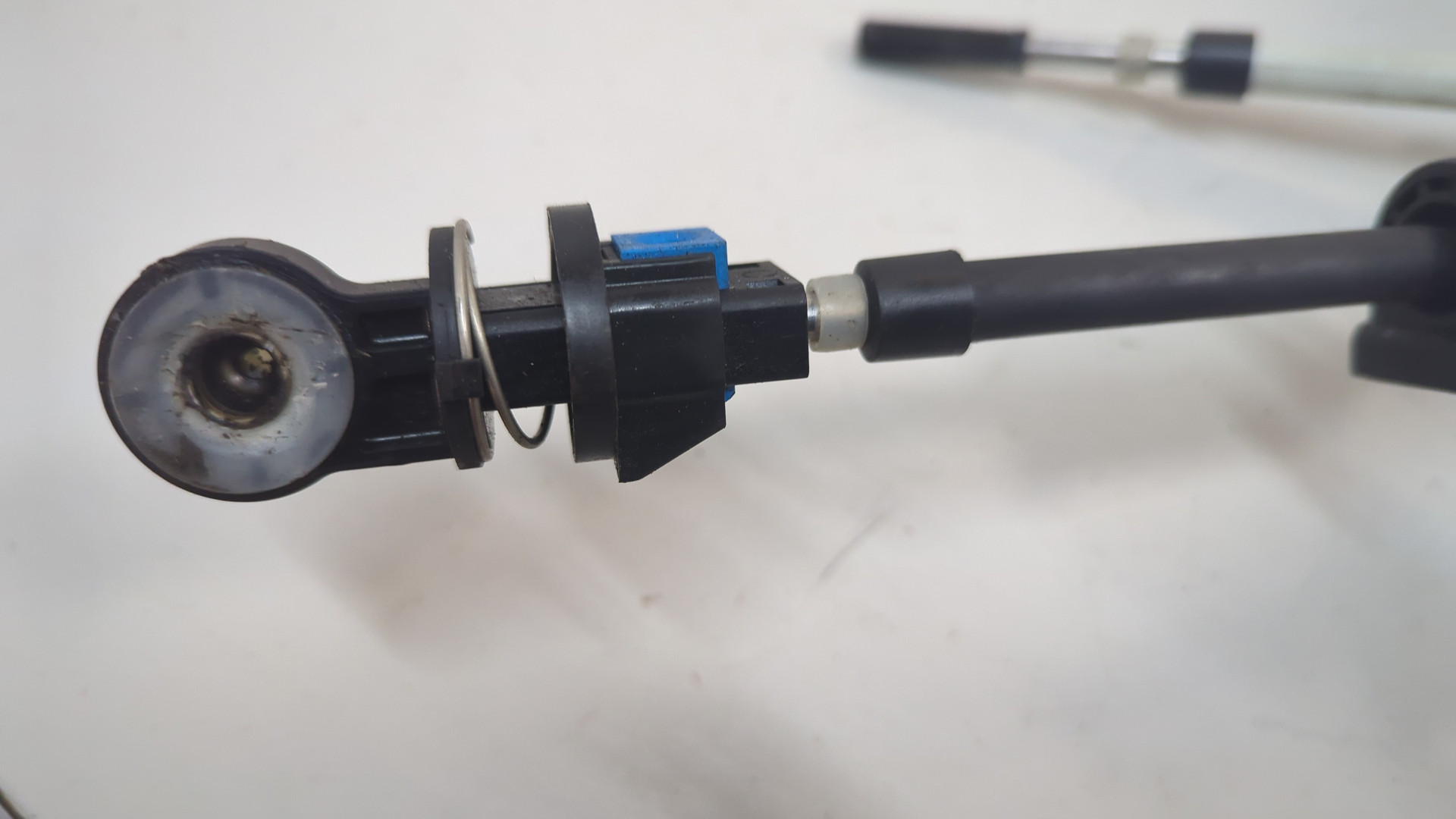 Трос КПП (выбора/переключения передач)