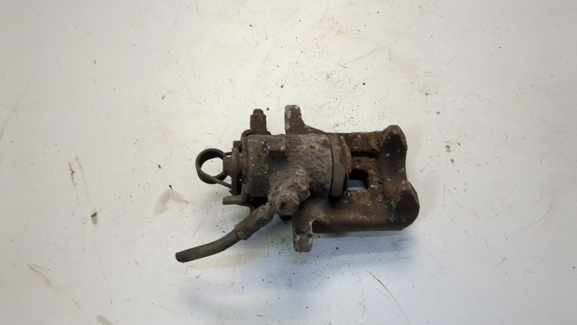 Суппорт задний правый