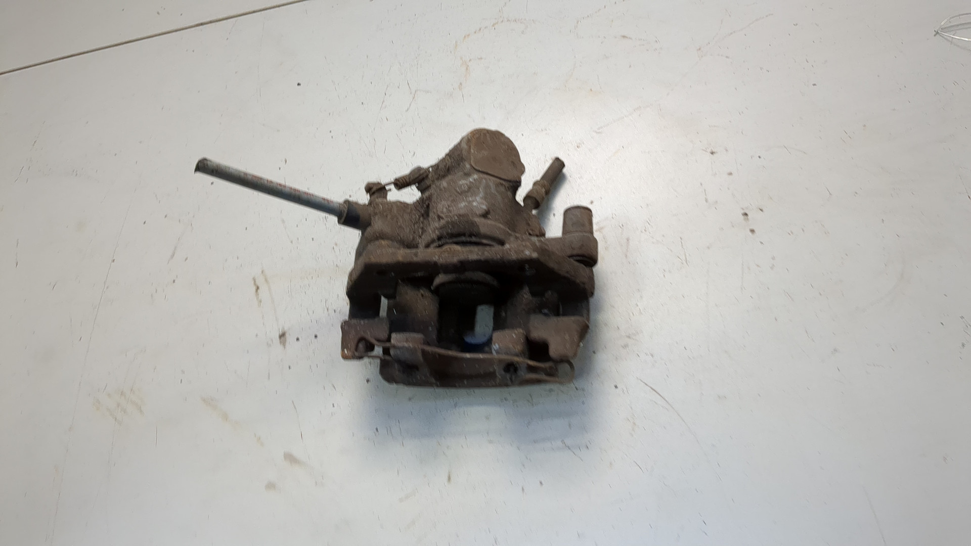 Суппорт задний правый