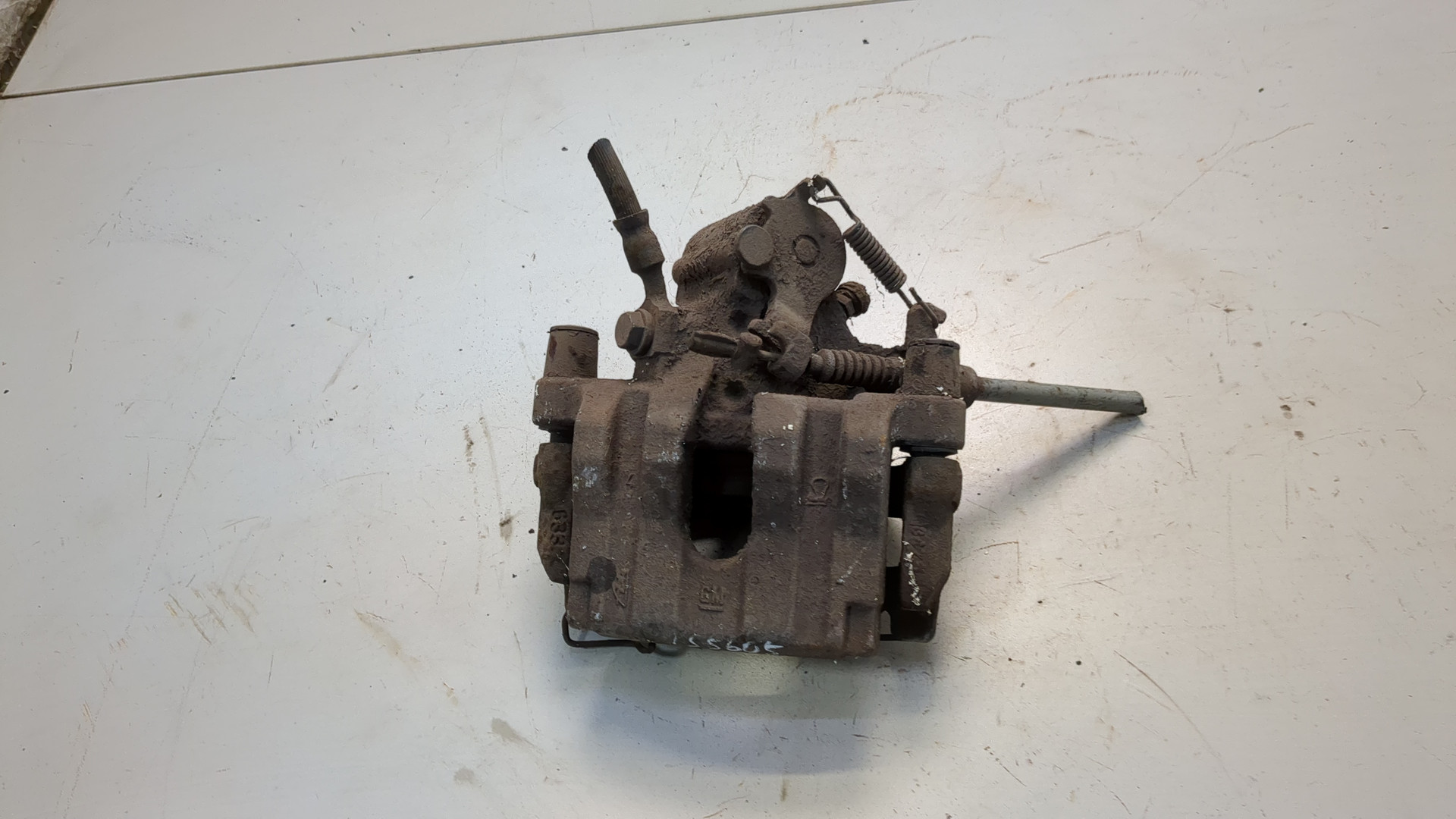 Суппорт задний правый