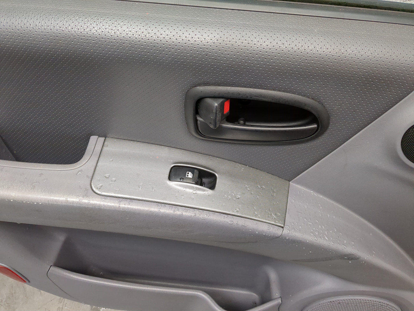 Дверь передняя левая