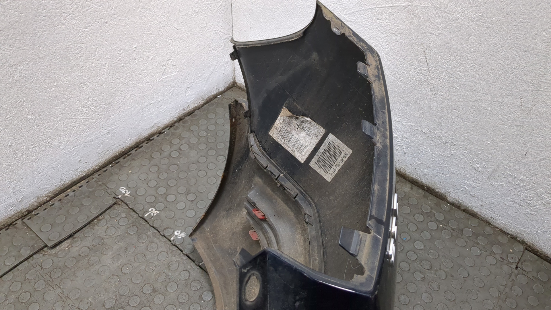 Бампер задний