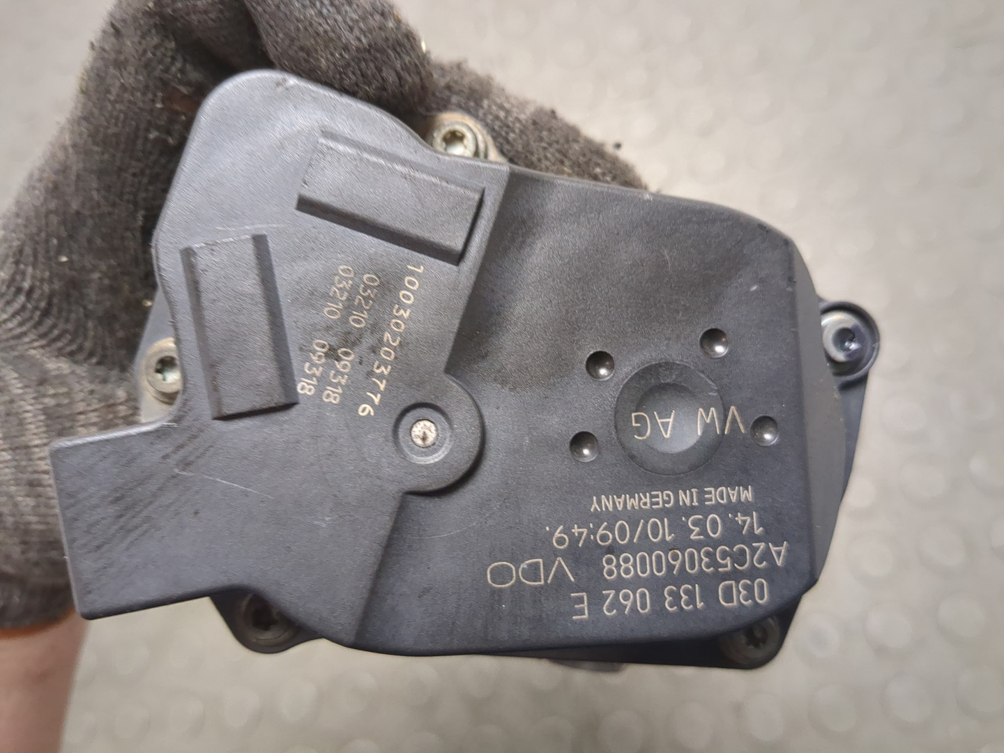 Заслонка дроссельная электрическая