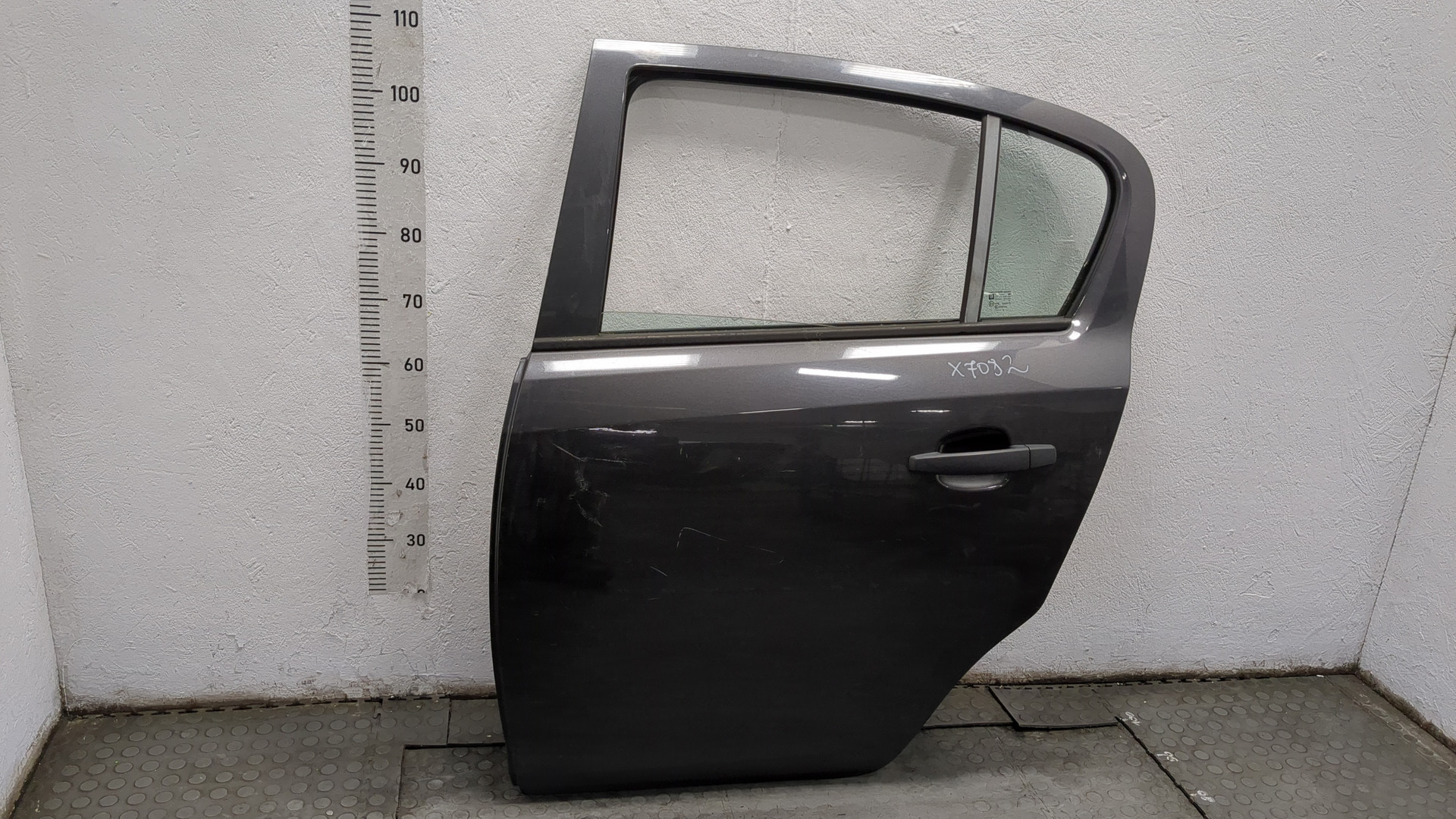 Дверь задняя левая