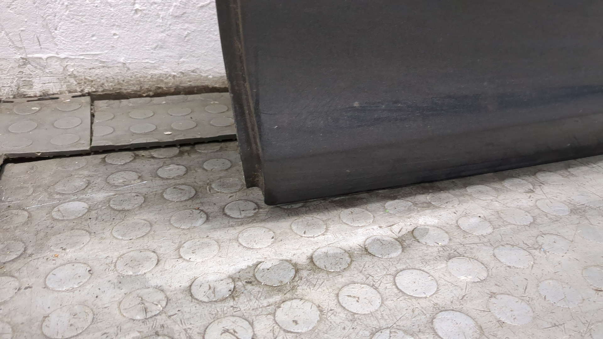 Дверь задняя левая