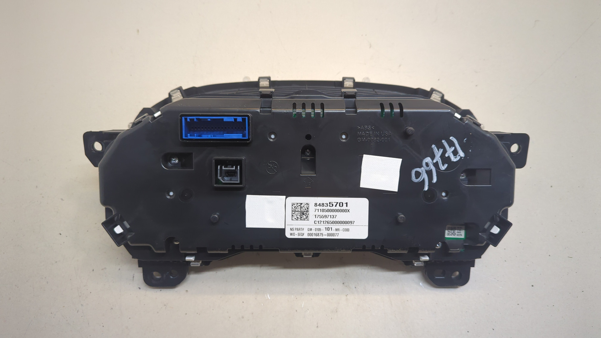 Панель приборов